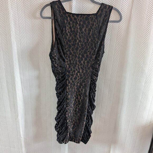 BCBG Max Azria Renee Black Leopard Print Mesh Mini Dress Size Medium Cocktail - Picture 10 of 12